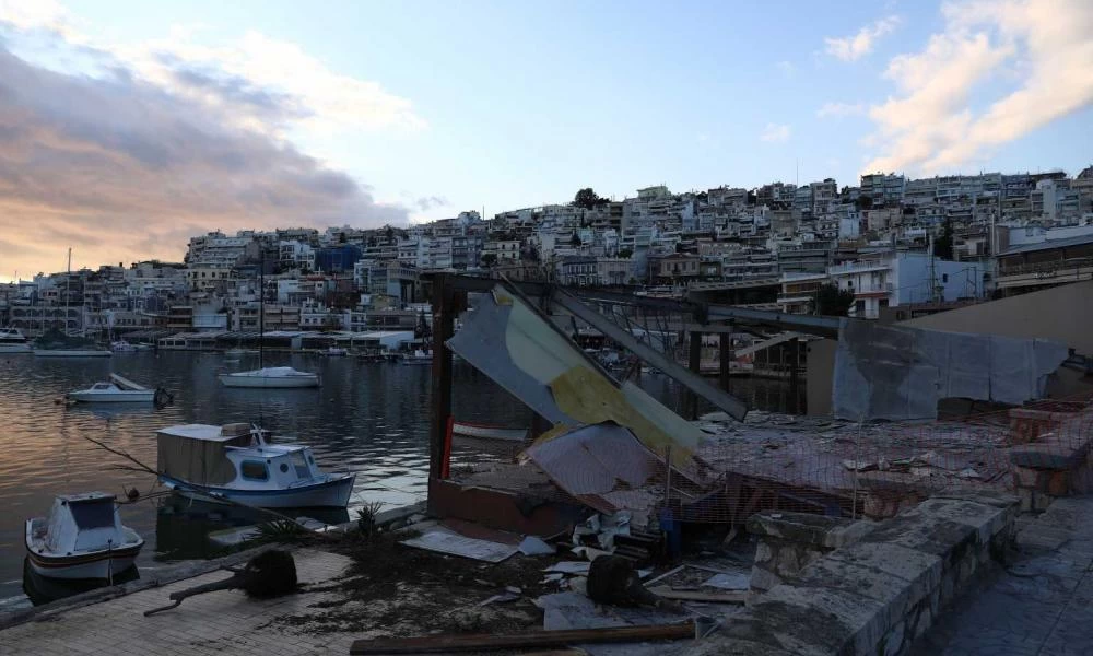 Μικρολίμανο: Προχωρά η ανάπλαση-Κατεδαφίστηκαν τα αυθαίρετα